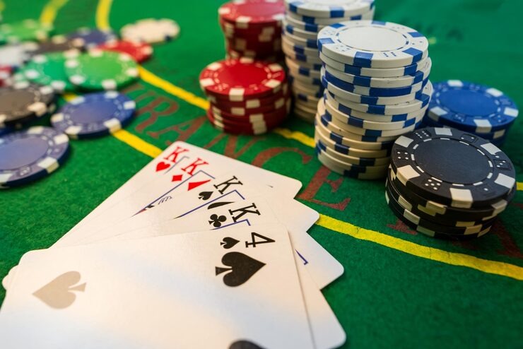 hugo4d platform interface showing sportsbook, live casino, and slots on mobile
